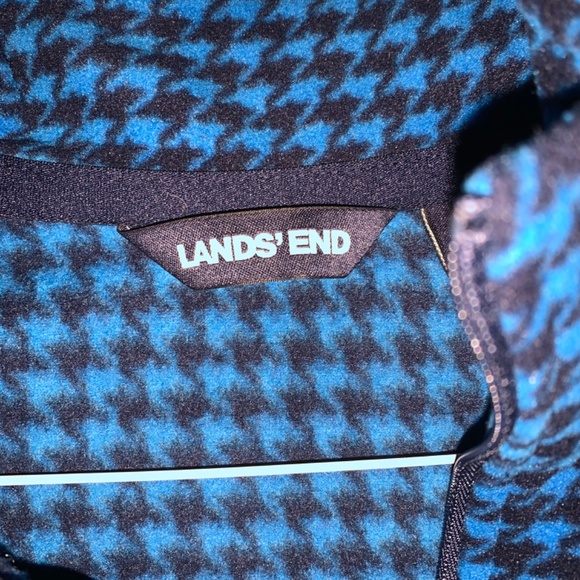 Lands end houndstooth quarter zip fleece. Never worn - Picture 2 of 6